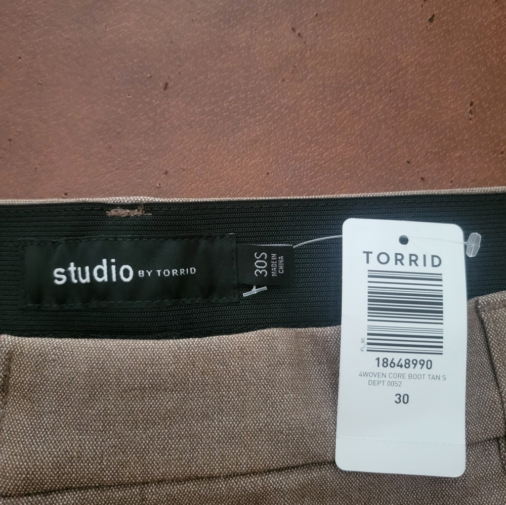 NWT Torrid Dress Pants 30S - Picture 2 of 3